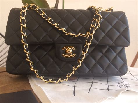 precio de bolso chanel original|bolsas chanel pre owned.